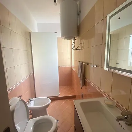 Comfort Near Golemi *