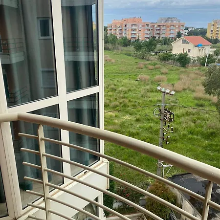Comfort Near Golemi Apartament Golem (Tirana)