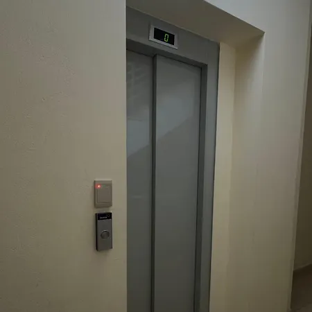 Comfort Near Golemi Apartment