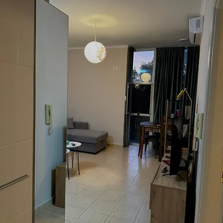 Apartament Comfort Near Golemi *