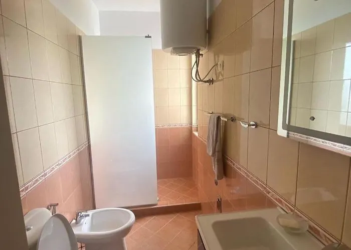 Comfort Near Golemi *