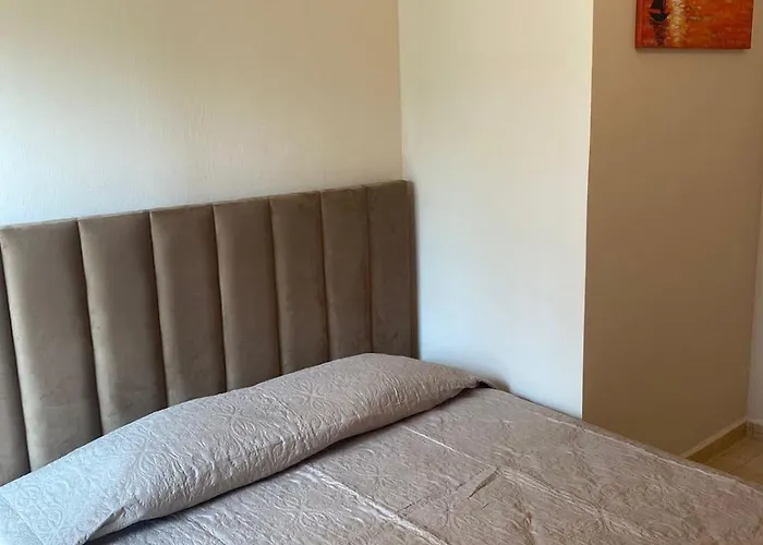 Comfort Near Golemi Lägenhet Golem (Tirana)